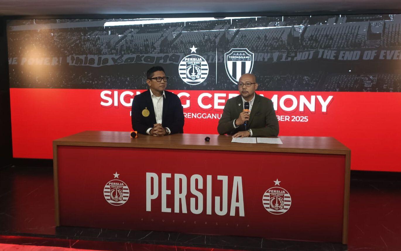 Direktur Persija, Mohamad Prapanca dan CEO Terengganu FC, Sheikh Farouk