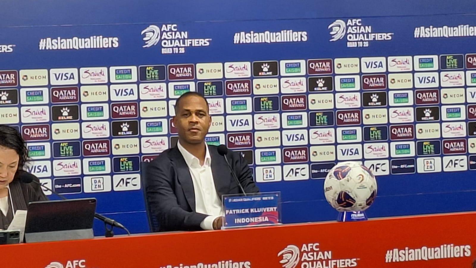 Pelatih Timnas Indonesia, Patrick Kluivert, pada sesi jumpa pers usai melawan Jepang pada Kualifikasi Piala Dunia 2026 di Stadion Sepak Bola Kota Suita, Osaka, 10 Juni 2025. (Dok. PSSI Pers)