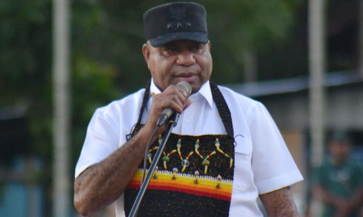 Gubernur Papua Komjen Pol (Purn) Mathius Fakhiri