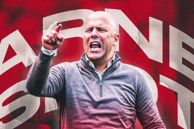 Pelatih Liverpool, Arne Slot. Sumber:Grafis: Hendy Andika/Skor.id