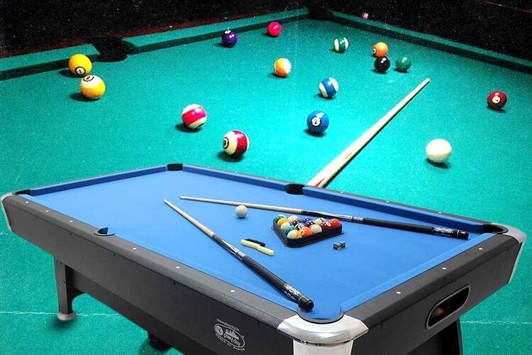 Ilustrasi olahraga biliar. (Grafis: Yusuf/Skor.id)
