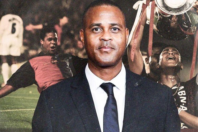 Kini Justin Kluivert, dulu Patrick Kluivert juga pernah cetak gol dan membungkam AC Milan. (Grafis Skor.id)